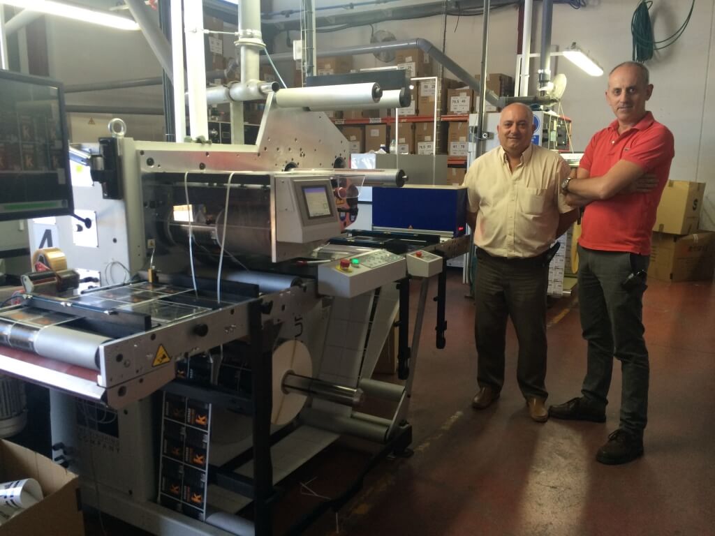 Adhegrafic incorpora la segunda Prati Saturn con visión artificial