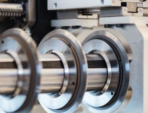 Una máquina rebobinadora de etiquetas para su empresa