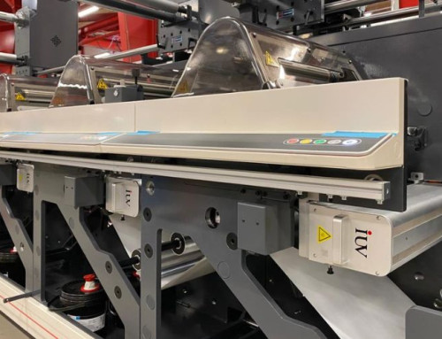 Sistema de secado IUV Hybrid instalado en una  nueva Nilpeter FA-17